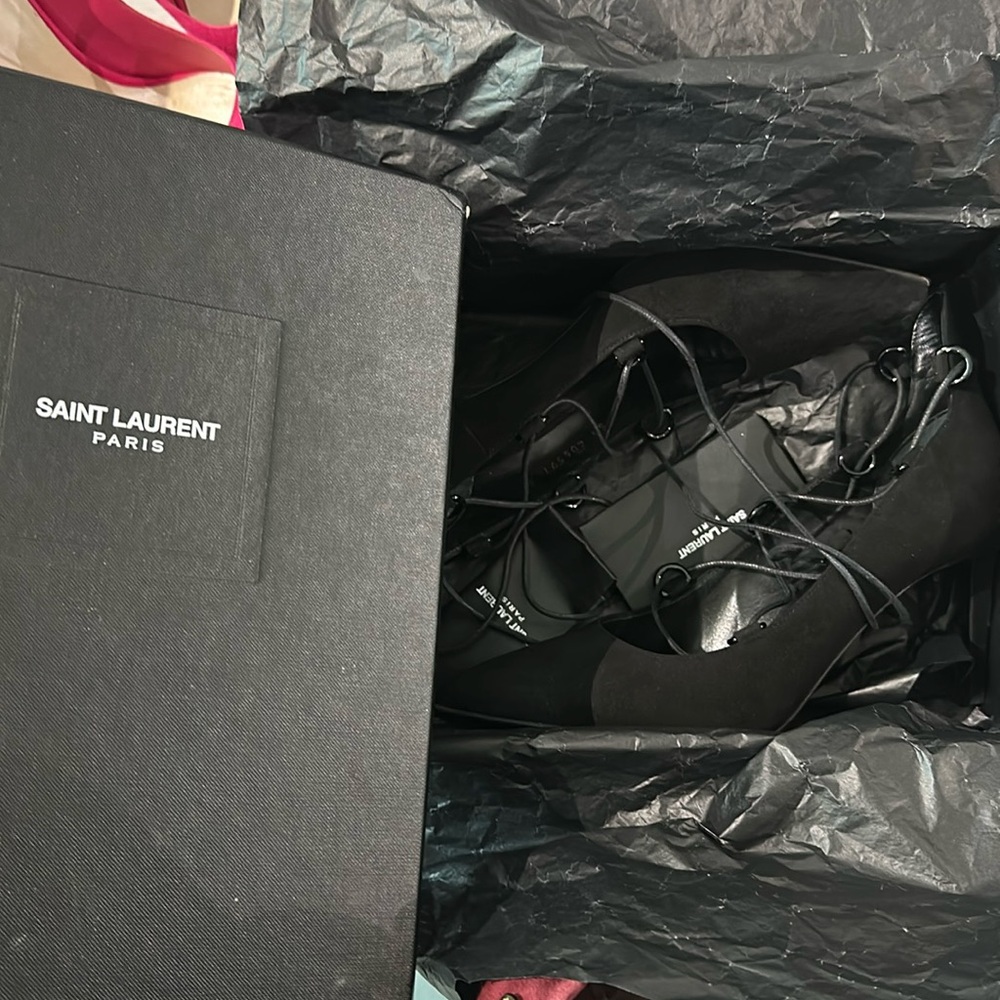 31. YSL Size 37 120 Start